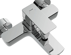 Смеситель для ванны GEO однорычажный