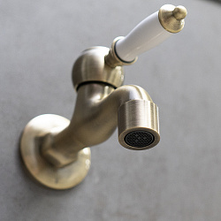 ВЫВОД VILLA Кран с керамической рукояткой, длина излива 10 см, бронза