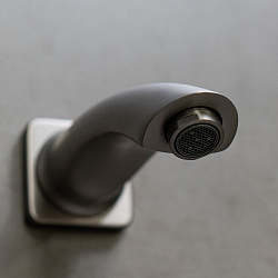 BRONX Встраиваемый термостатический смеситель с верхним душем 30х30 см, 3-х режимной лейкой для душа