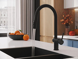 Смеситель для кухни BRASKO с выдвижным изливом черный