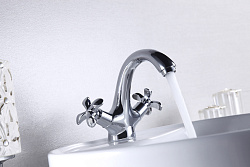 FLORA Смеситель для раковины, монолитный, двуручковый, высота излива 10 см, длина 13 см, латунь/хром